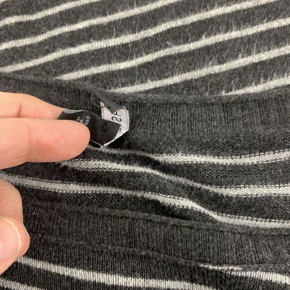 Eileen Fisher Gray Striped Lightweight Knit Sweater Scoop Neck Slouch Medium - Picture 11 of 13